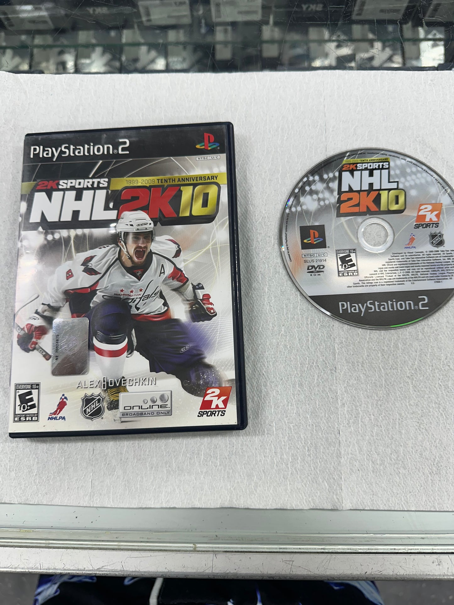 NHL 2K10 PS2 PRE-OWN